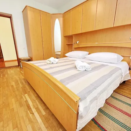 Eduard Appartement *
