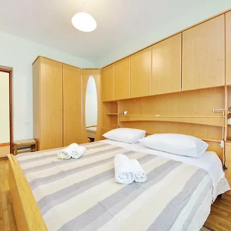Eduard Appartement *